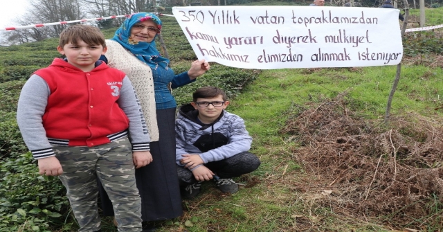 Rizede Altında Maden İşletmesi Olan Köy Kayıyor