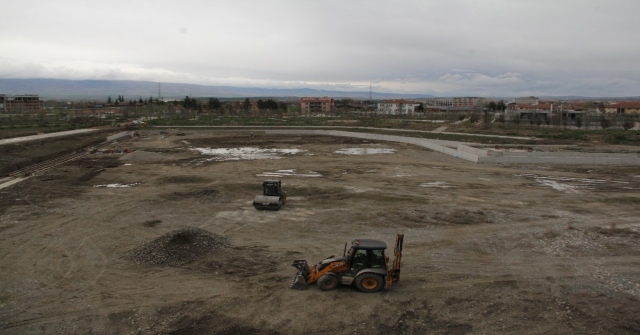 Başkan Gül Kentparktaki Çalışmaları İnceledi