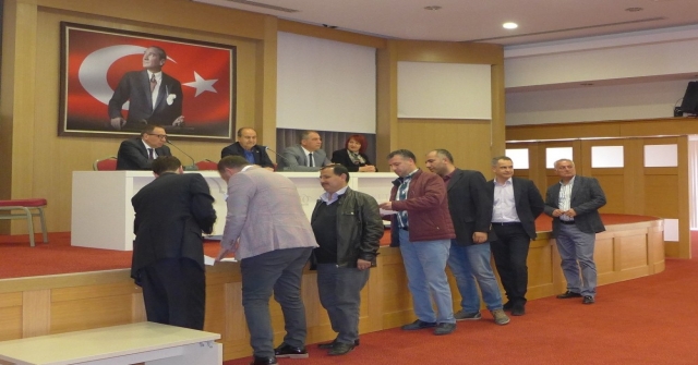Kuşadası'da iş insanları Akdoğan'ı destekledi