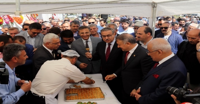 BİBEREXPO'da biberli baklava çeşitleri büyük ilgi gördü