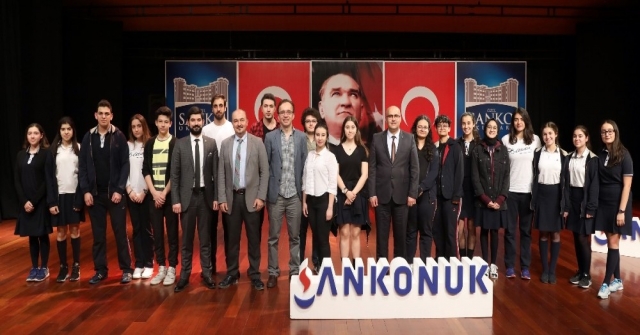 Halı Sektörü Geleceğini Oyluyor