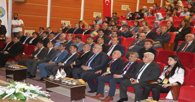 Hrü Rektörü Prof. Dr. Taşaltın: “Nakit Alan Çiftçi Üretime Yönelmez