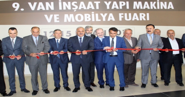 Vanda ‘İnşaat Yapı Makina Ve Mobilya Fuarı Açıldı