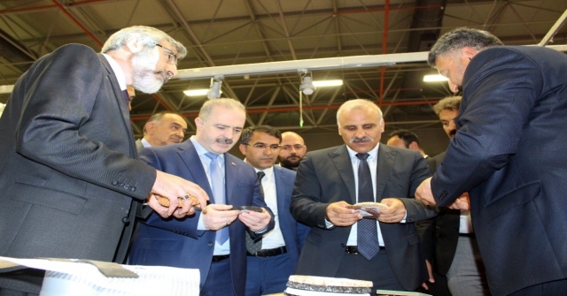 Vanda ‘İnşaat Yapı Makina Ve Mobilya Fuarı Açıldı