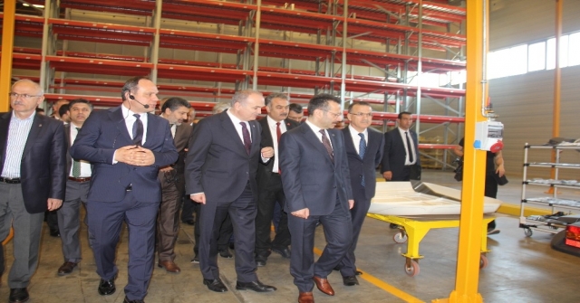 Bilim, Sanayi Ve Teknoloji Bakanı Faruk Özlü: