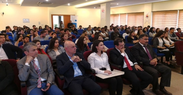 Meüde İstihdam Zirvesi Paneli Gerçekleştirildi
