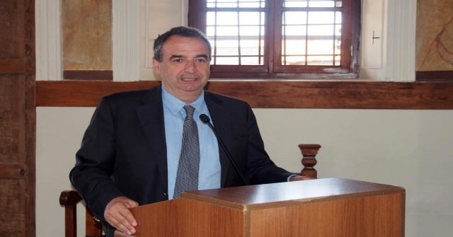 Ayvalık Belediye Başkanı Gençer:  “Zeytini Devlet Korumalı”