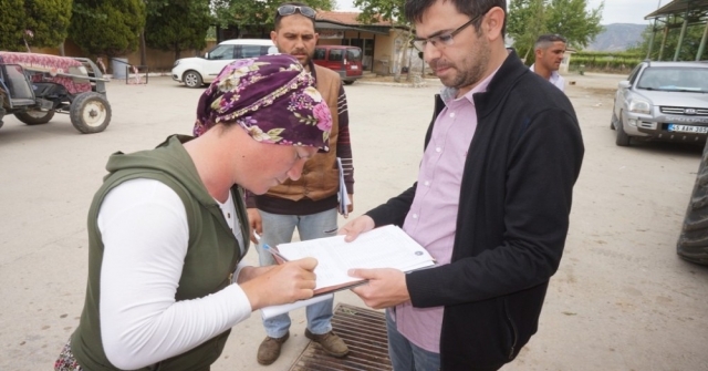 Sarıgölde İki Genç Çiftçi Küçükbaş Hayvanlarına Kavuştu