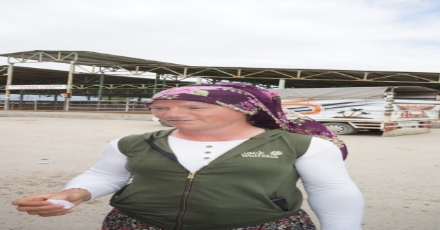 Sarıgölde İki Genç Çiftçi Küçükbaş Hayvanlarına Kavuştu