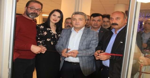 Dara Ceyhan'dan Hakkari'ye moda evi