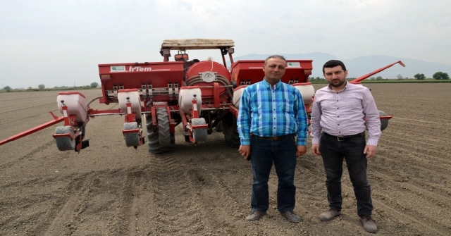 (Özel Haber) Beyaz Altın Toprakla Buluştu Üretici Destek İstedi