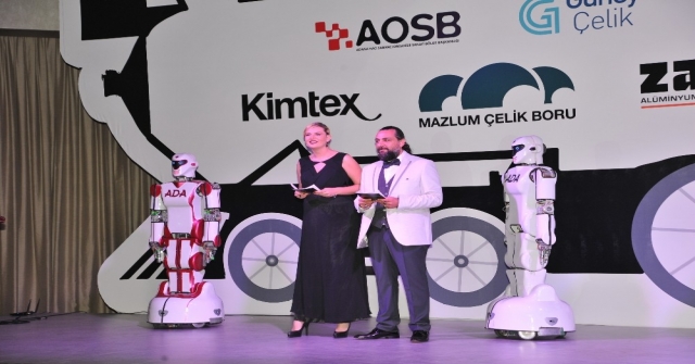 Bossayı Satın Alan İsrafil Uçuruma ‘Yılın İşadamı Ödülü