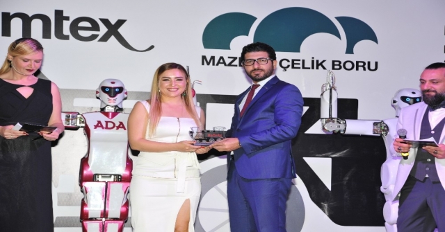 Bossayı Satın Alan İsrafil Uçuruma ‘Yılın İşadamı Ödülü