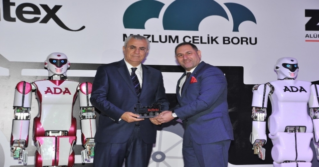 Bossayı Satın Alan İsrafil Uçuruma ‘Yılın İşadamı Ödülü