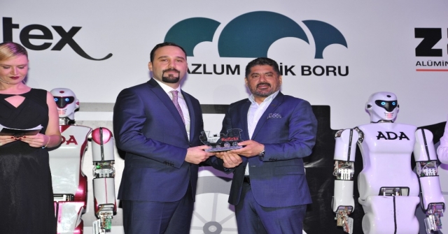 Bossayı Satın Alan İsrafil Uçuruma ‘Yılın İşadamı Ödülü