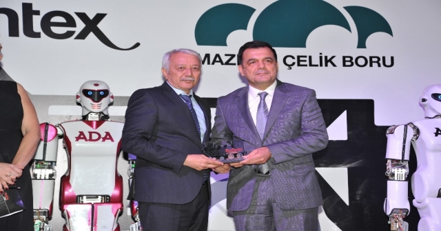 Bossayı Satın Alan İsrafil Uçuruma ‘Yılın İşadamı Ödülü