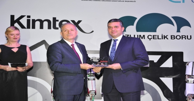 Bossayı Satın Alan İsrafil Uçuruma ‘Yılın İşadamı Ödülü