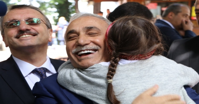 Bakan Fakıbaba Yaş Çay Taban Fiyatının Nasıl Belirlendiğini Anlattı
