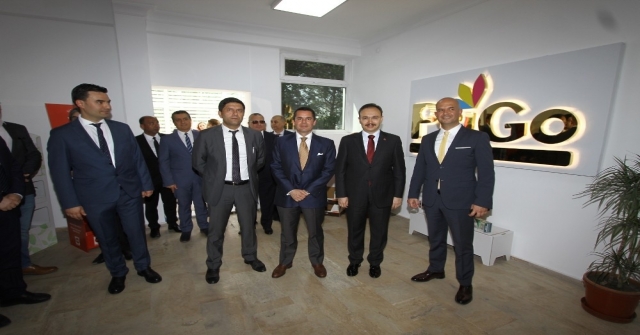 Çukurova Grubu Prigo Dijital Baskı Merkezi Kemalpaşada Hizmete Girdi