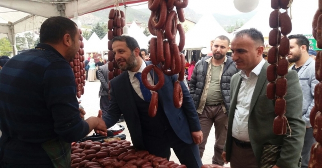 Başkan Gür'den  Yöresel Ürünler Fuarına Ziyaret
