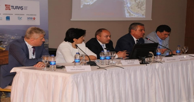 Kuşadasında Sağlık Turizminin Geliştirilmesi Paneli Düzenlendi