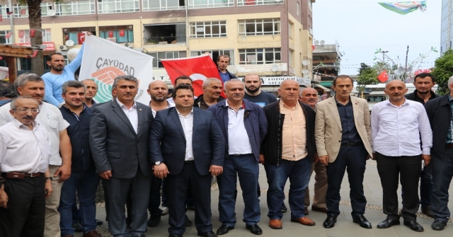 Çay Üreticileri Derneği Başkanı Mavi: “Acele Etmeyin, Ramazanda Çay Toplamak Günah Değil”