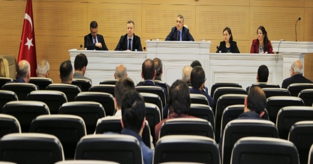 Ekonomi Bakanlığı Kurmayları Orduda
