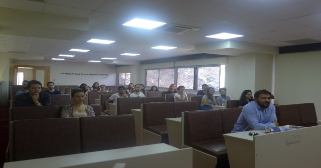 Kutoda Üniversite Öğrencilerine Tanıtım Sunumu