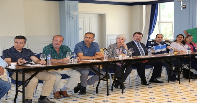 Edremitte Zeytinyağı Tadım Eğitimi Yapıldı