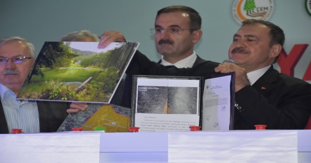 Bakan Eroğlundan Geçici Hayvan Bakımevi İçin Destek Sözü