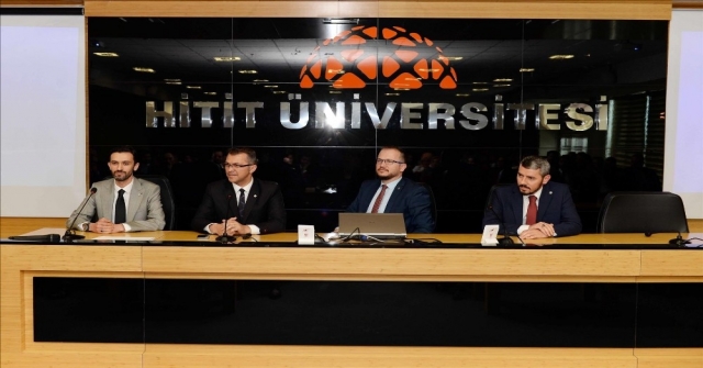 “Katılım Bankacılığı Ve Faizsiz Finans” Eğitimini Başarıyla Bitirenlere Sertifika