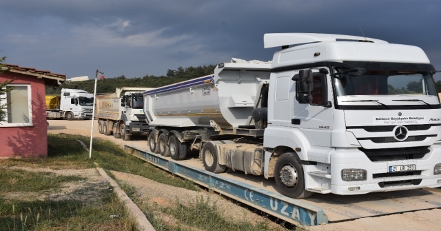 Dursunbey Belediyesi Ekmeğini Taştan Çıkarıyor