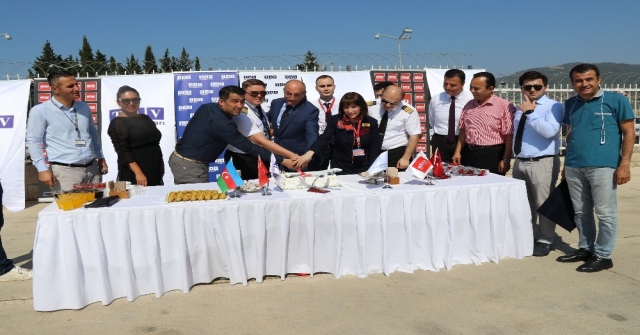 Azerbaycandan Gazipaşaya İlk Uçuş