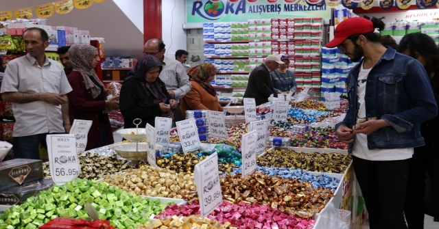 Roka Avmde Bayram Yoğunluğu