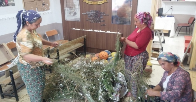 Ödemiş Çevresinden 1 Ton Yaş Koza Beklentisi