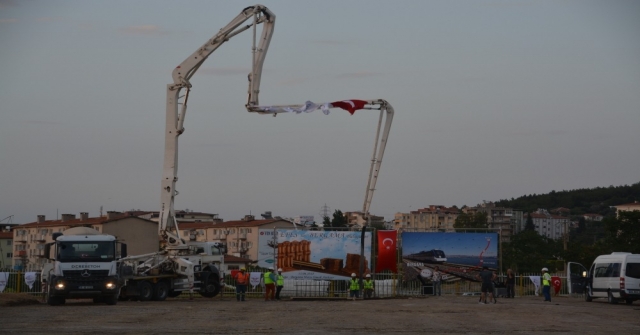 Aliağa-Çandarlı-Bergama Raylı Sistemi İhracat Kapısı Olacak