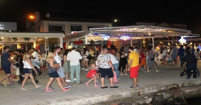 Ayvalık Ramazan Bayramında Tatilcilerle Doldu Taştı