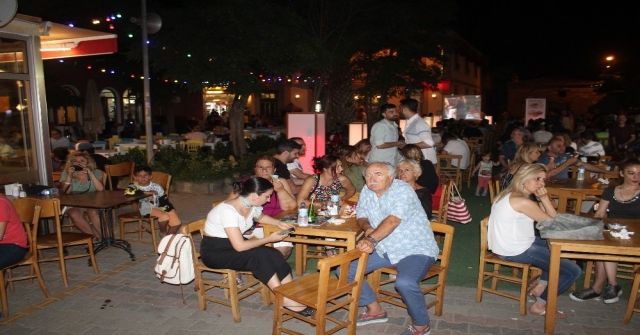 Ayvalık Ramazan Bayramında Tatilcilerle Doldu Taştı