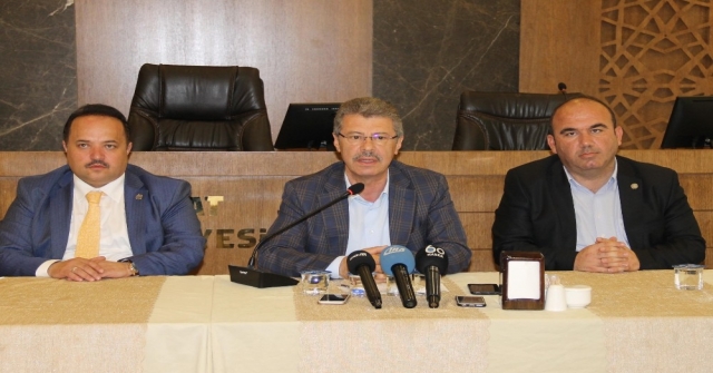 Başkan Akay: Turhal Şeker Fabrikası Kapanmayacak