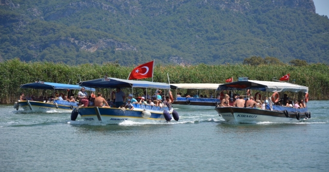 Dalyanlı Turizmcilerden Acun Ilıcalıya Çağrı