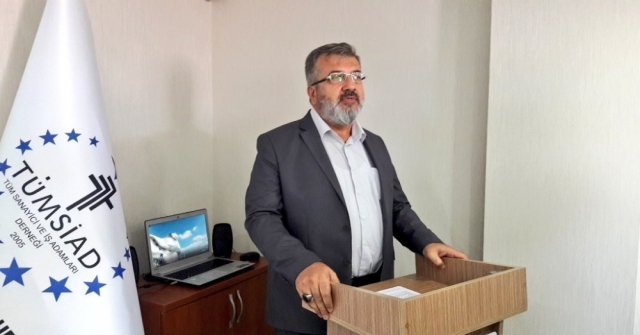 Rehber Personel Kursiyerleri Sertifikalarını Aldı