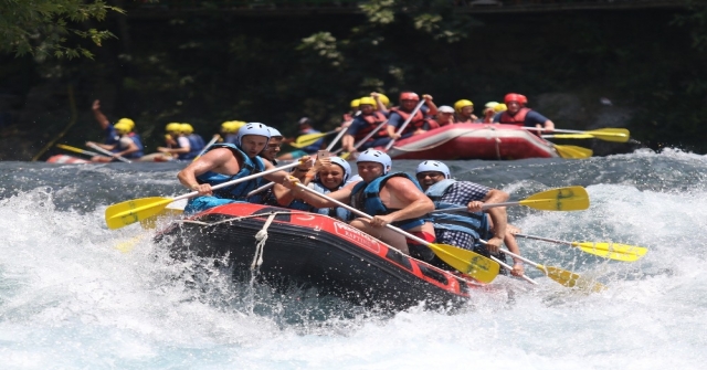 Antalya Rafting Turizminde 700 Bin Turist, 200 Milyon Tl Gelir  Bekliyor