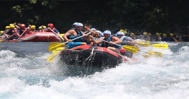 Antalya Rafting Turizminde 700 Bin Turist, 200 Milyon Tl Gelir  Bekliyor