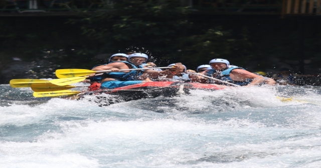 Antalya Rafting Turizminde 700 Bin Turist, 200 Milyon Tl Gelir  Bekliyor