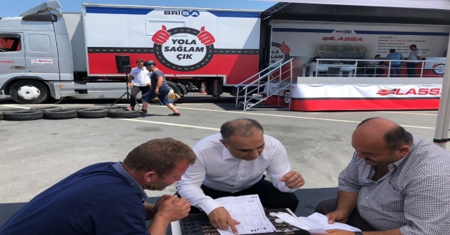 Lassa 15 Şehirde 24 Noktada Uzun Yol Şoförleriyle Buluşuyor