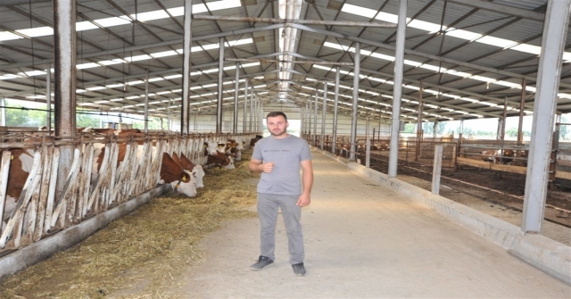 Örnek Köyde Günde 800 Litre Süt Üretiyorlar