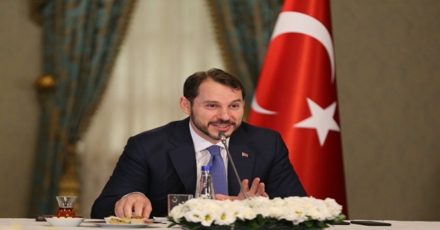 Bakan Albayrak: Bugün Akademisyenlerimiz Ve Ekonomistlerimiz İle Ekonomi Alanında Hayata Geçirmemiz Gereken Politikalara İlişkin Verimli Bir İstişare Toplantısı Gerçekleştirdik