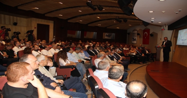 Egeli İhracatçılar 13 Milyonluk Katkıyı Arttırmayı Hedefliyor