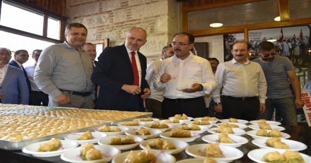 Antep Baklavalarına Uşaktan Güçlü Bir Rakip Geliyor