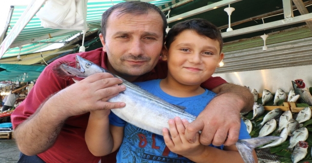 Balık Sezonunun Açıldı, Hem Balıkçıların Hem De Vatandaşların Yüzü Güldü